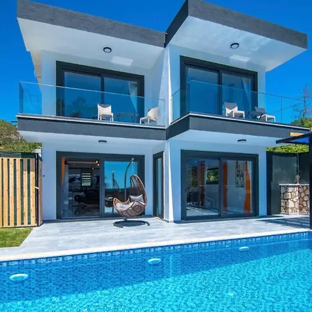 Deniz Ve Doga Manzarali Luks Islamlar Kalkan Villa