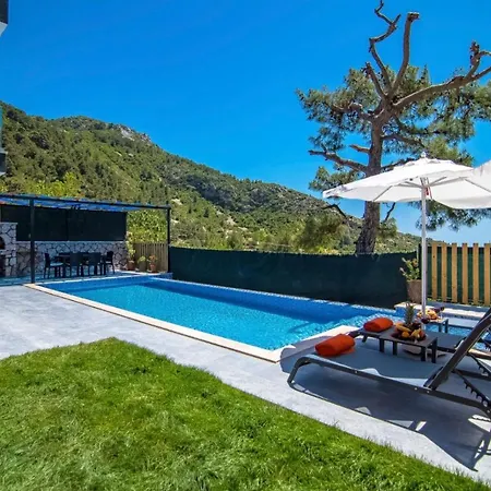Villa Deniz Ve Doga Manzarali Luks Islamlar Kalkan Kas