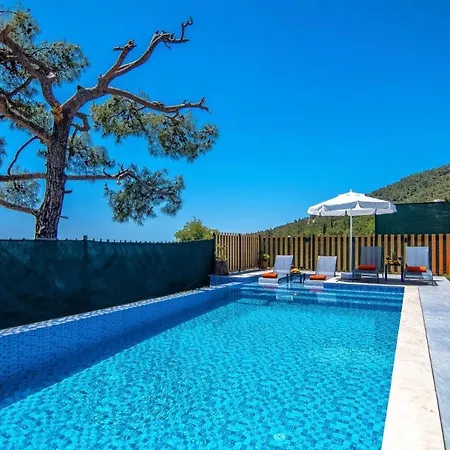 Deniz Ve Doga Manzarali Luks Islamlar Kalkan Kas